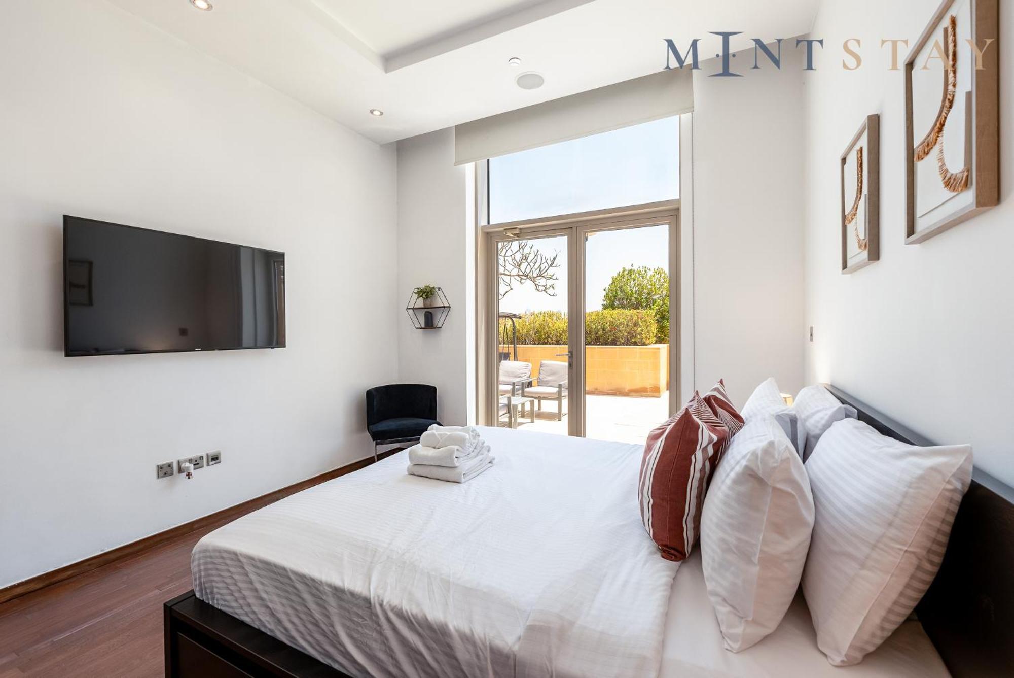 شقة Tiara Residences, Palm Jumeirah - Mint دبي